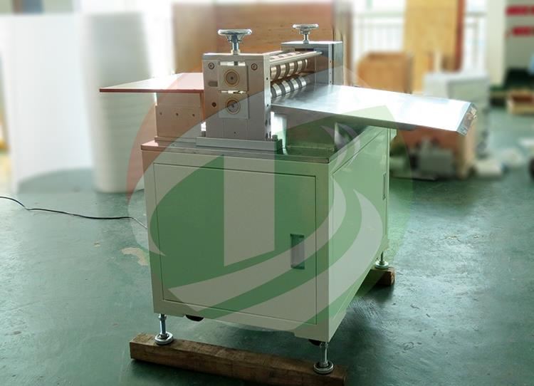 Máquina de corte por eletrodo de bateria de laboratório